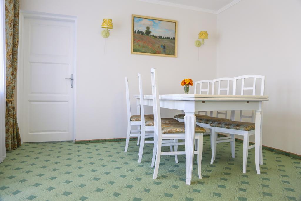 Dnepropetrovsk Hotel Luaran gambar
