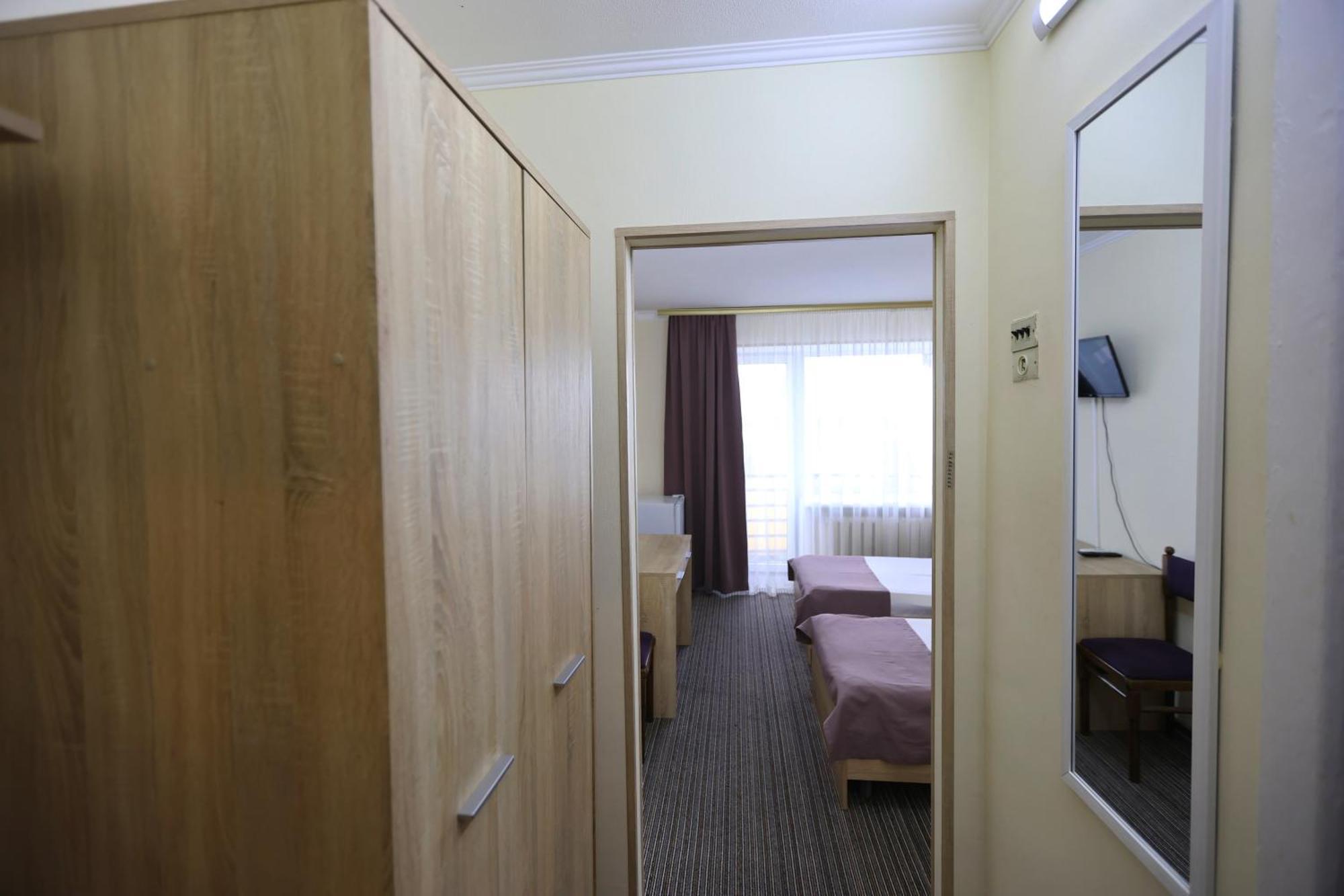 Dnepropetrovsk Hotel Luaran gambar